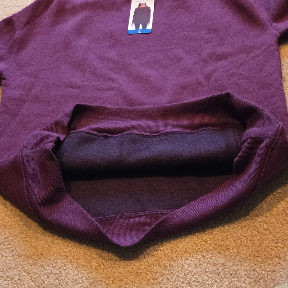 Danskin Crewneck Sweatshirt in Burgundy Sz L NWT Soft Cozy Comfy Casual Giftable - Picture 12 of 12